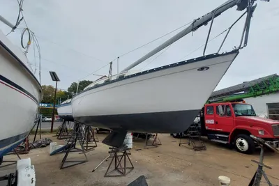 Hunter 25