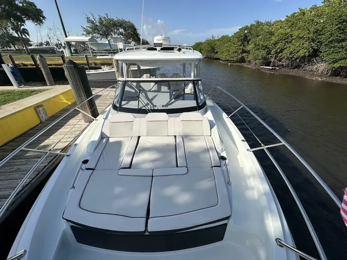  Yacht Photos Pics 2024 Jeanneau Leader 10.5 Wa Series 2 - Image 23