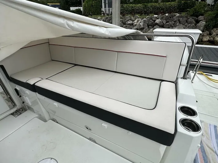  Yacht Photos Pics 2024 Jeanneau Leader 10.5 Wa Series 2 - Image 8