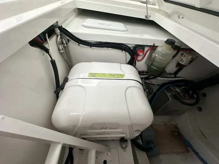  Yacht Photos Pics 2024 Jeanneau Leader 10.5 Wa Series 2 - Image 27