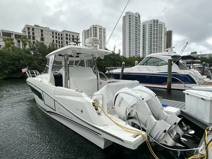  Yacht Photos Pics 2024 Jeanneau Leader 10.5 Wa Series 2 - Image 4