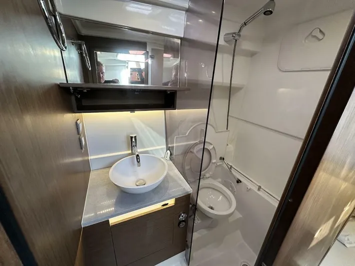  Yacht Photos Pics 2024 Jeanneau Leader 10.5 Wa Series 2 - Image 21