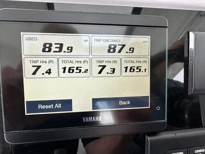  Yacht Photos Pics 2024 Jeanneau Leader 10.5 Wa Series 2 - Image 13