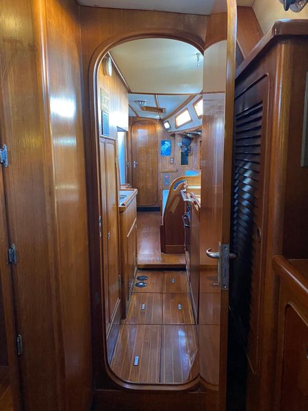 1994 Hylas 45.5