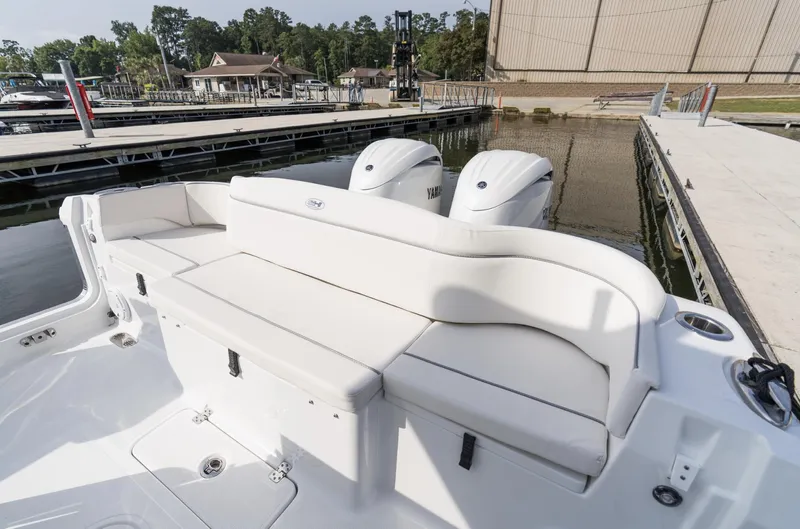  Yacht Photos Pics 2025 Sea Hunt Ultra 275 SE boat at dock with dual engines.