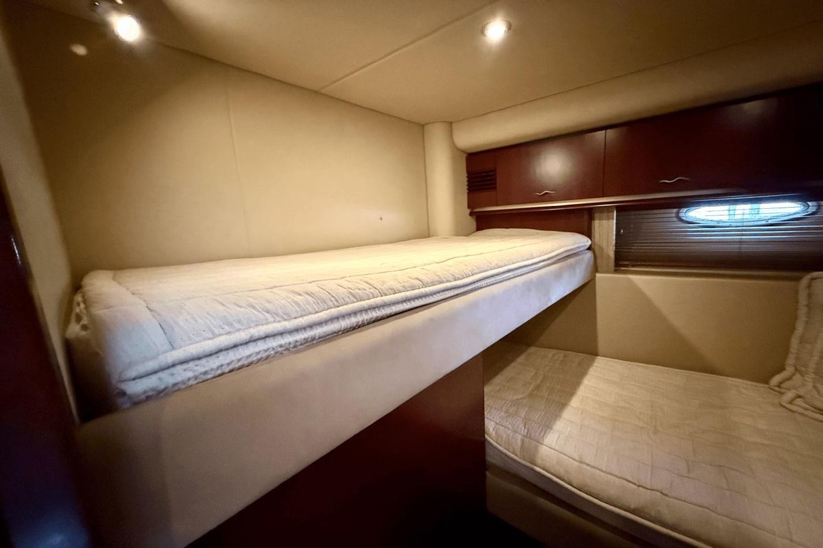 2005 Sea Ray 55 