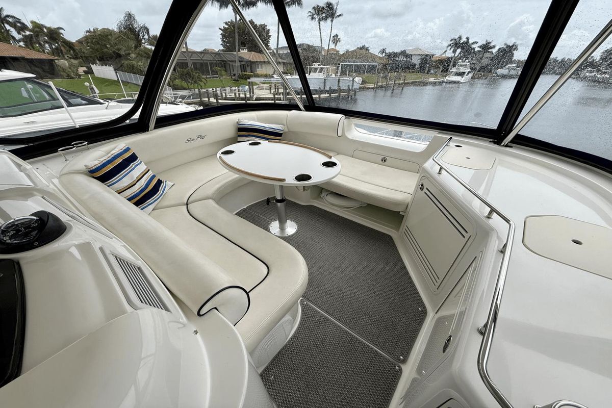 2005 Sea Ray 55 