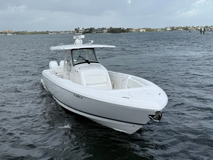 Surrender Yacht Photos Pics 