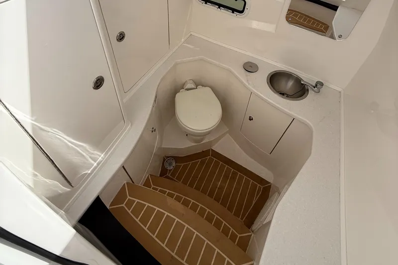 Surrender Yacht Photos Pics 