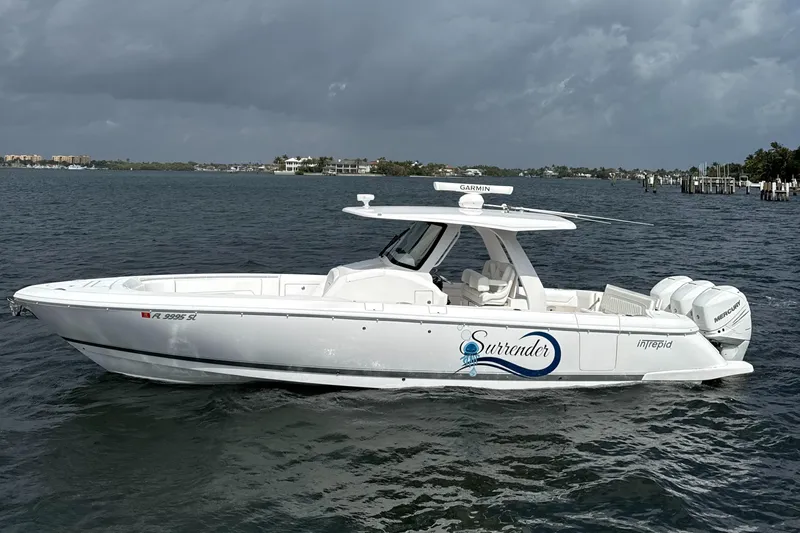 Surrender Yacht Photos Pics 