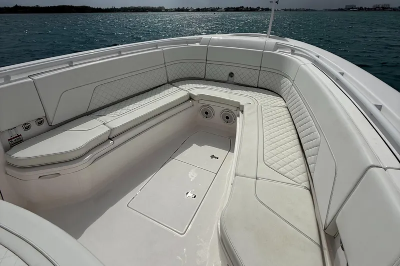 Surrender Yacht Photos Pics 