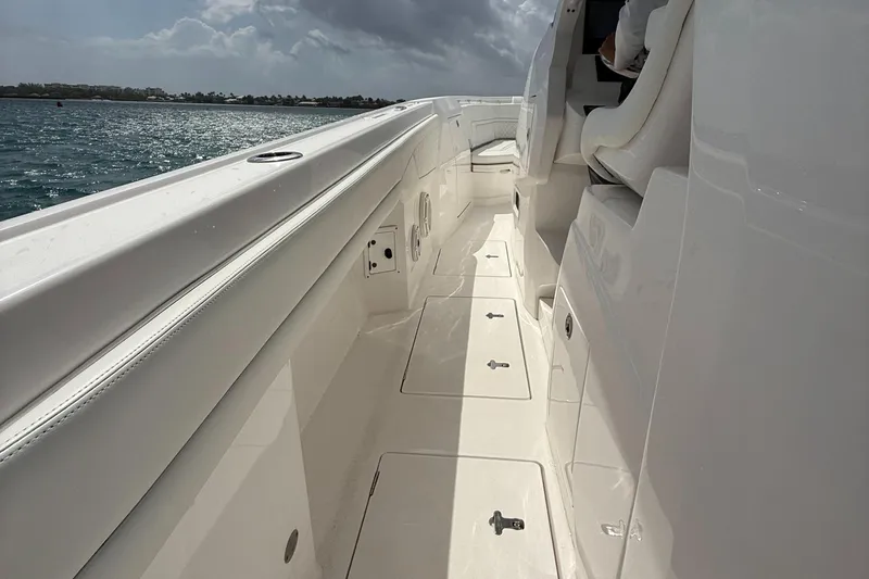 Surrender Yacht Photos Pics 