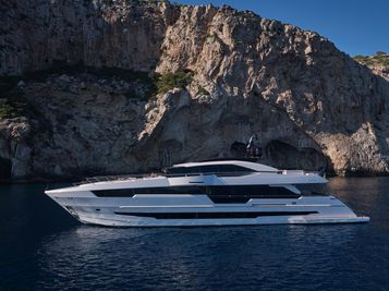 Astondoa 110 Century
