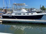 2000 Albin 32 + 2 Command Bridge