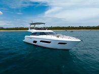 2021 Ferretti Yachts 550
