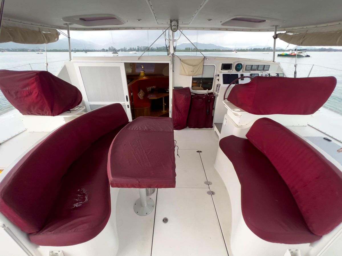 2005 Antares 44 