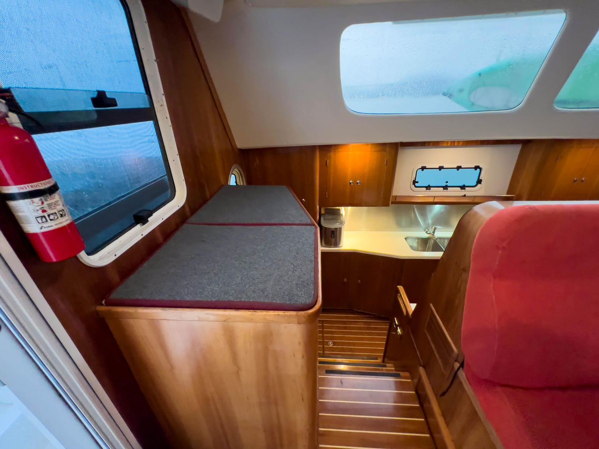 2005 Antares 44 