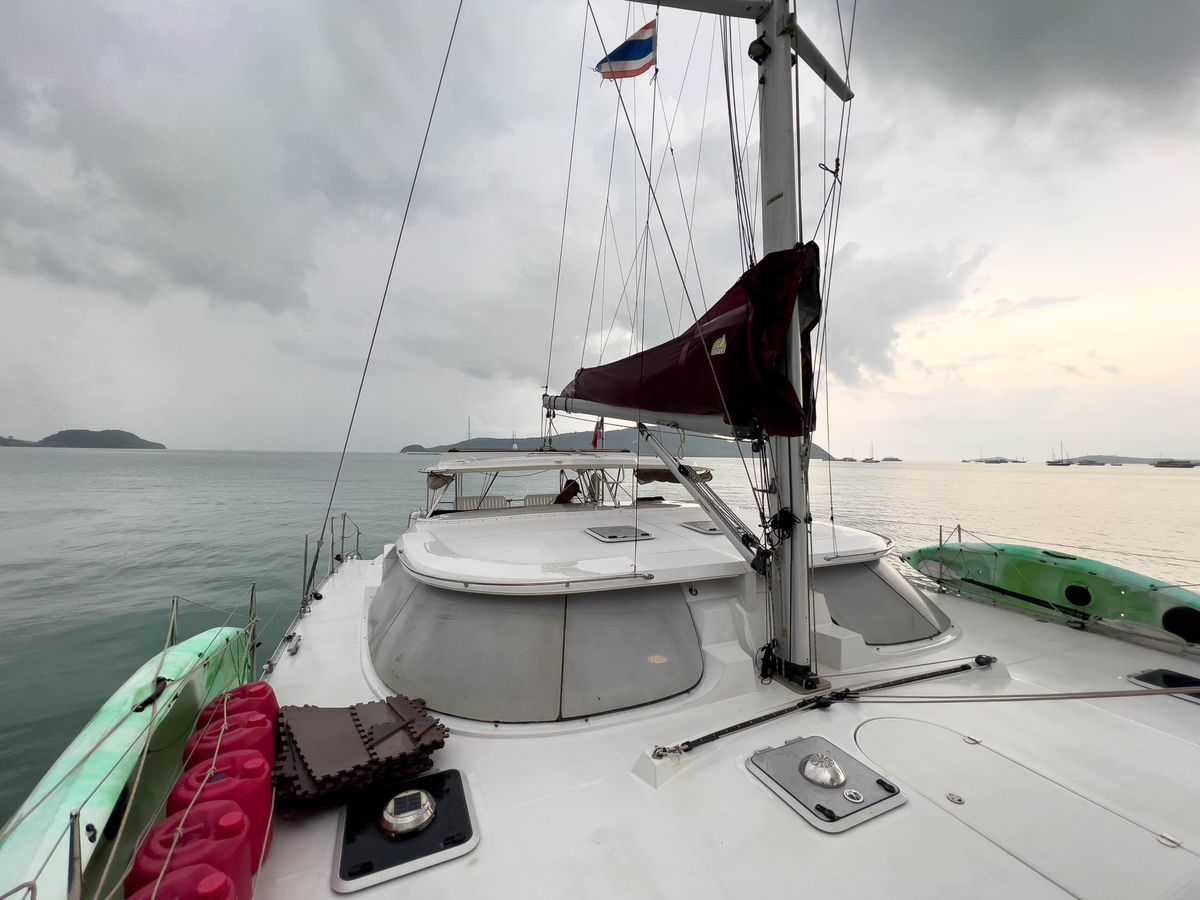 2005 Antares 44 