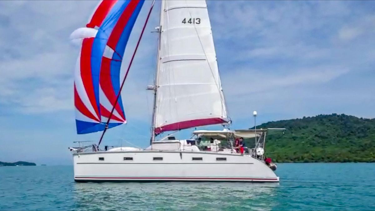 2005 Antares 44 