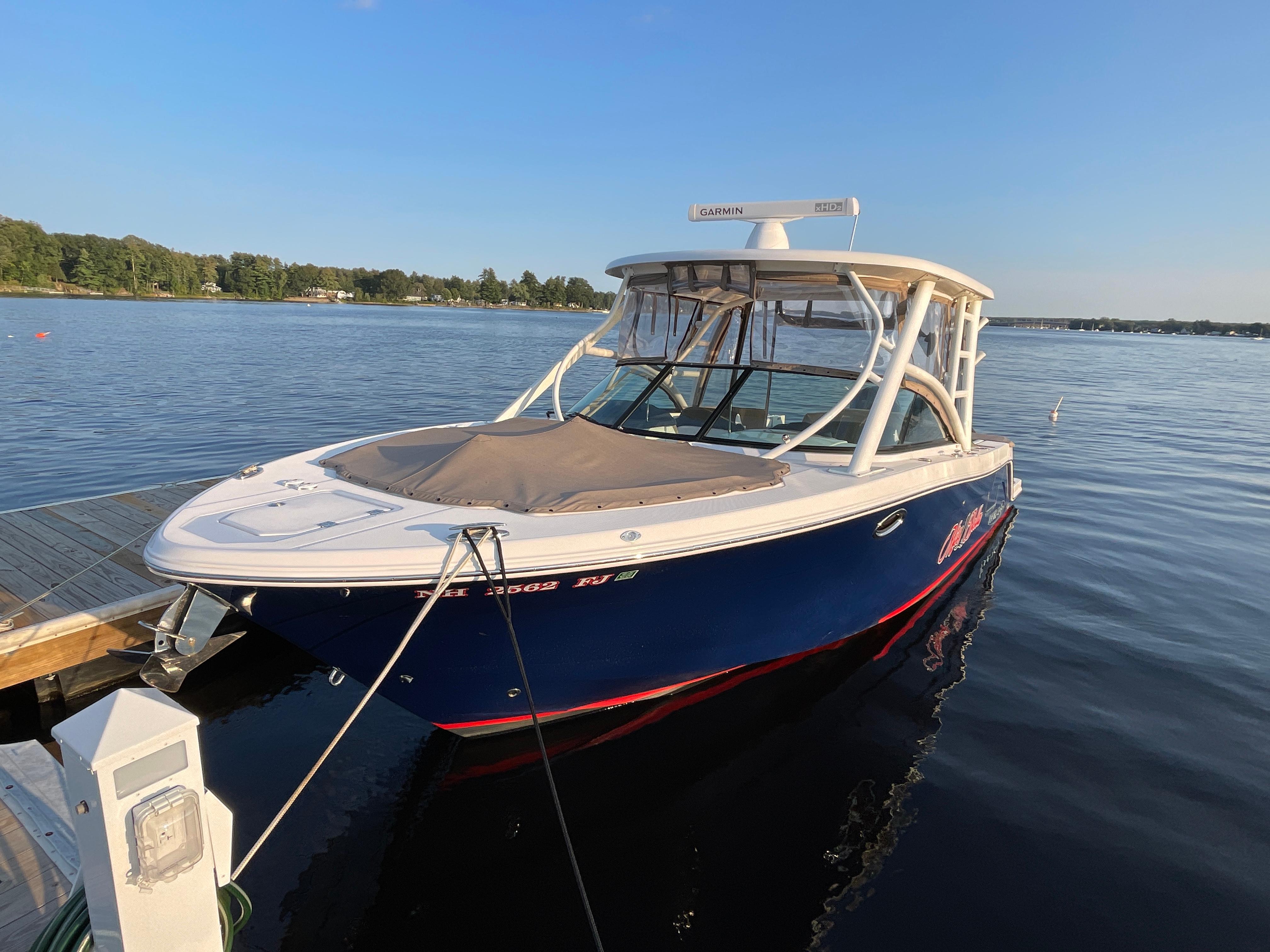 2020 Robalo R317 Dual Console for sale YachtWorld