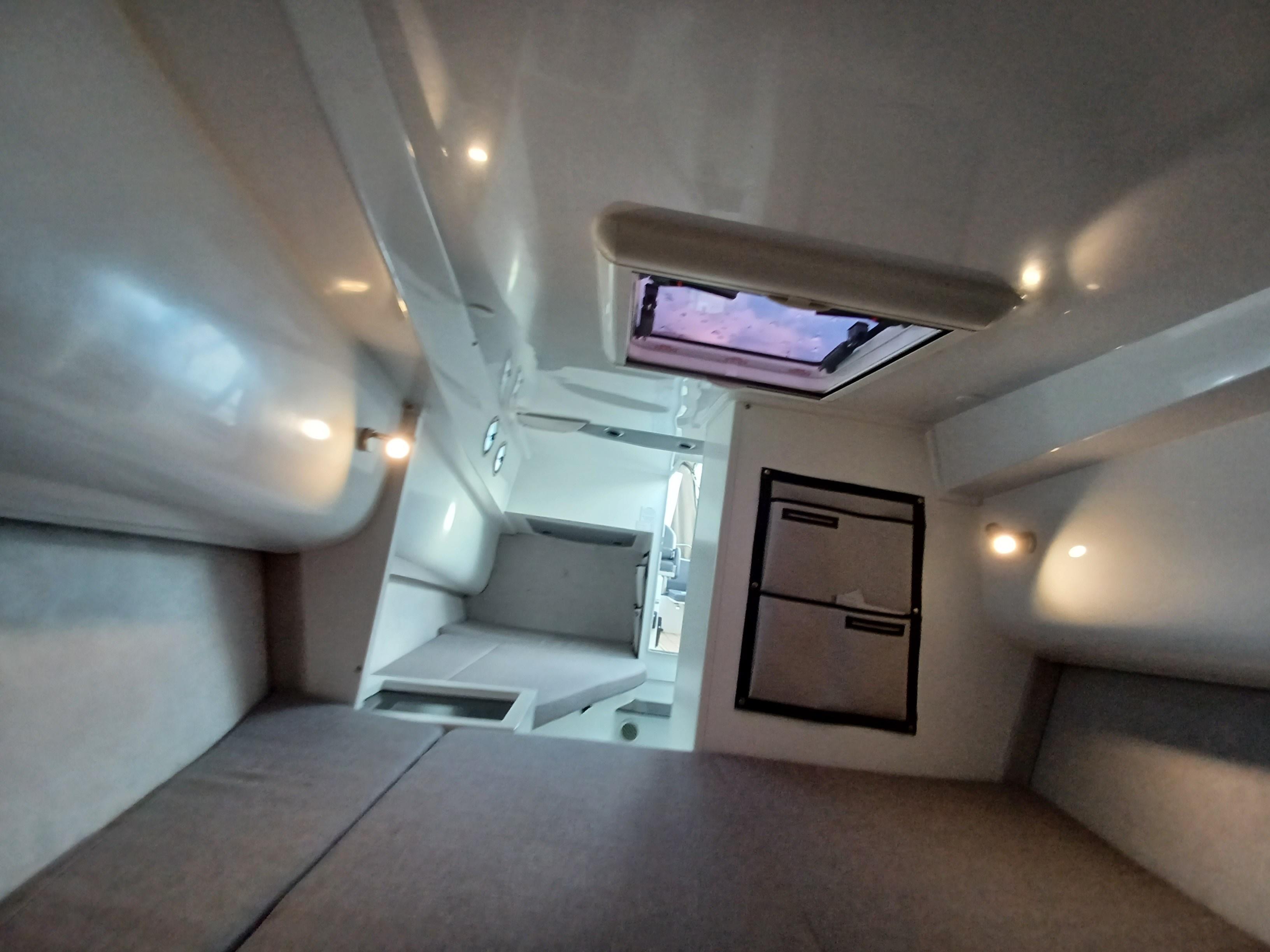 Agapi 950 cabin