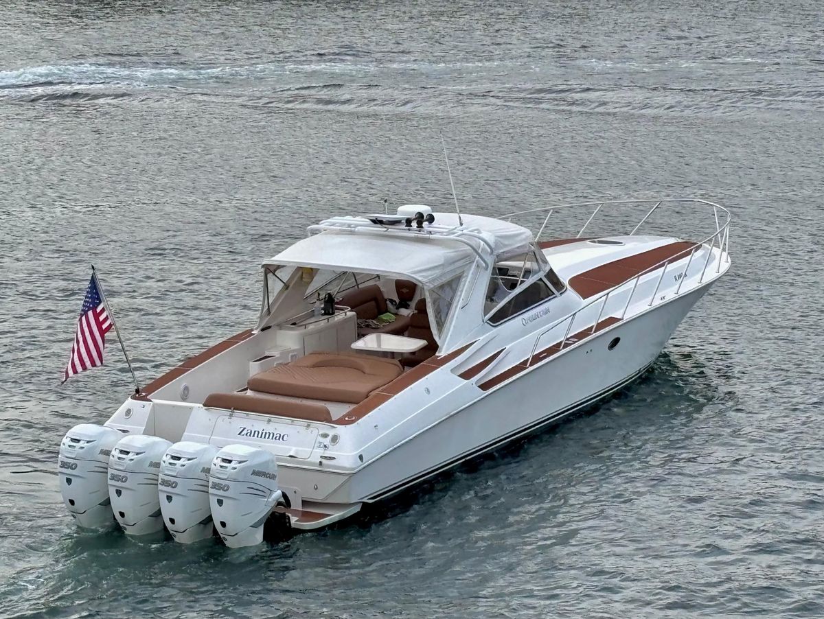2005 Fountain 48 