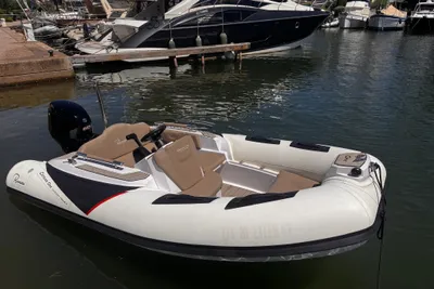 2021 Ranieri Luxury Tender