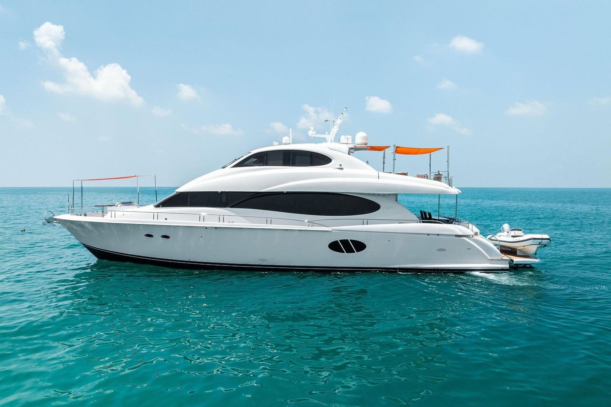 2006 Lazzara 84 