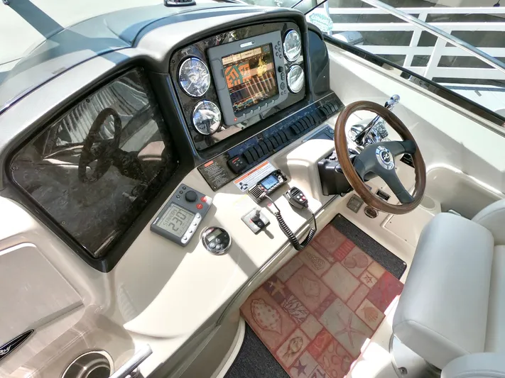 Belliseameaux Yacht Photos Pics 