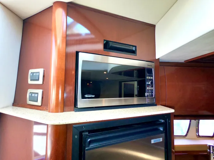 Belliseameaux Yacht Photos Pics 