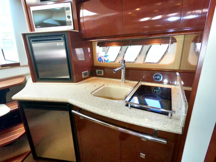 Belliseameaux Yacht Photos Pics 