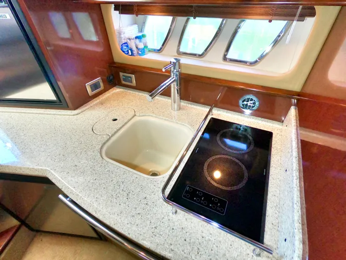 Belliseameaux Yacht Photos Pics 