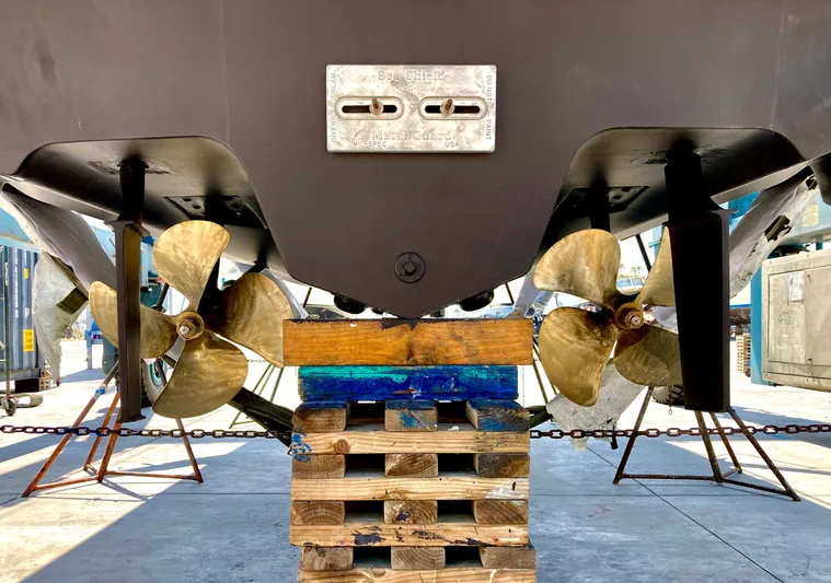 Belliseameaux Yacht Photos Pics 