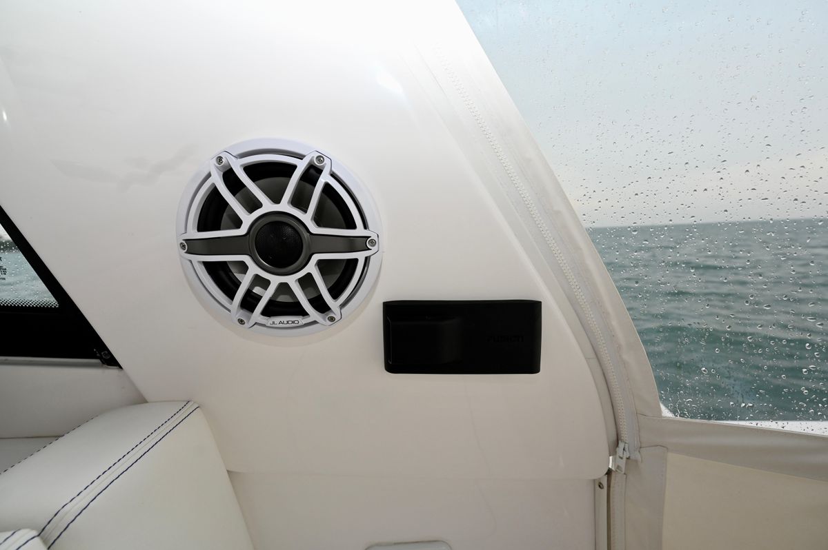 2021 Intrepid 43 