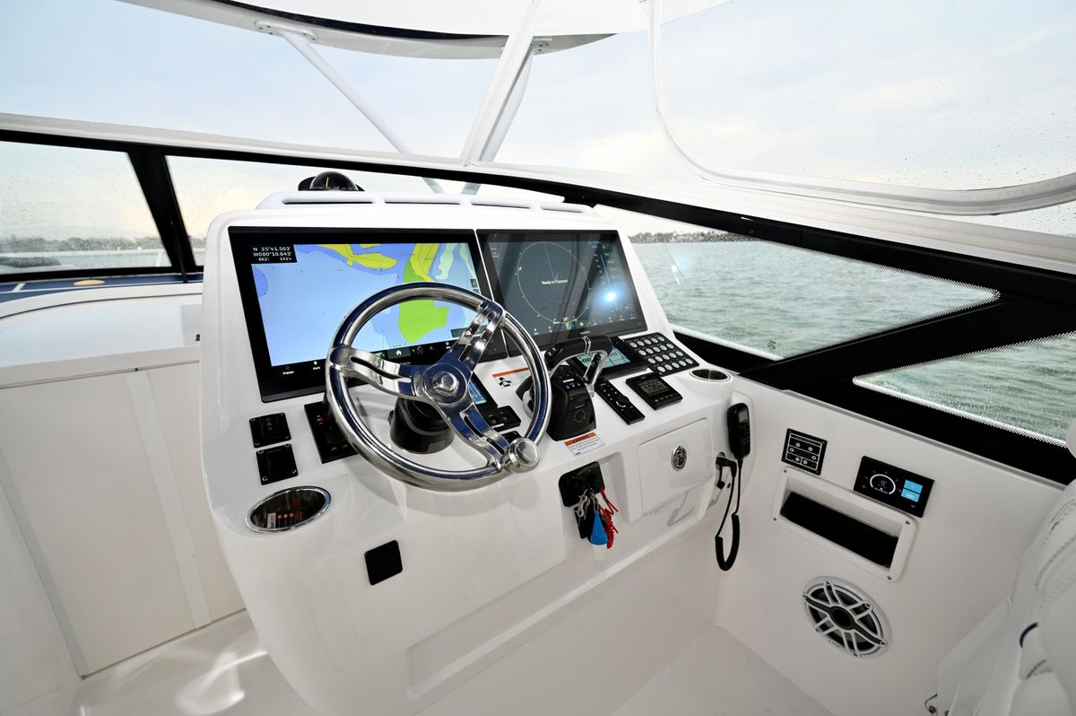 2021 Intrepid 43 