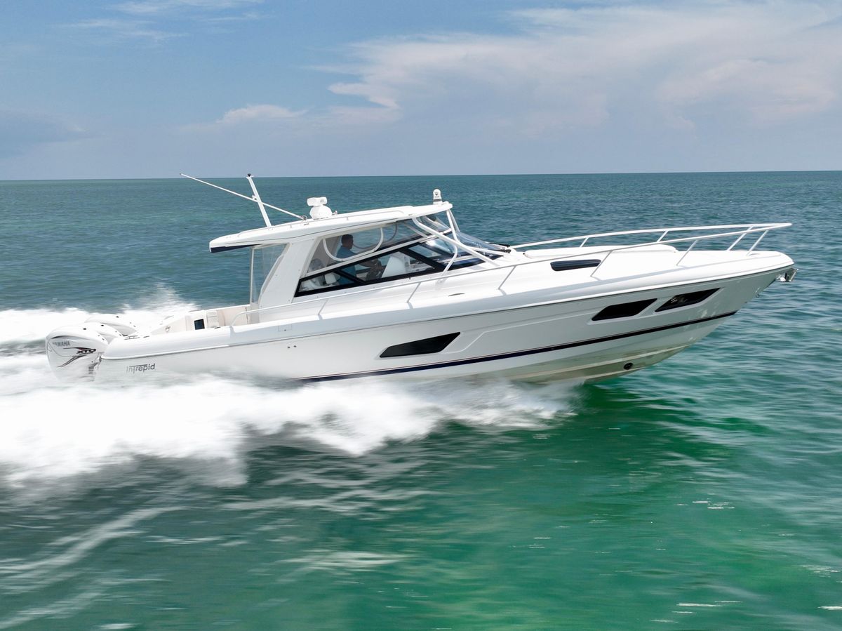 2021 Intrepid 43 