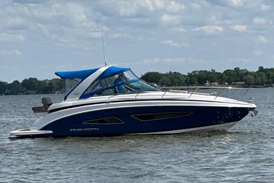 Regal 32 Express