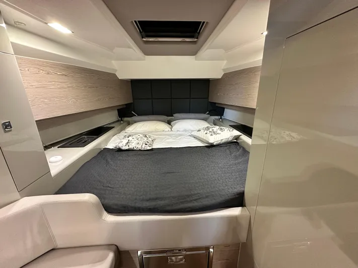 Xenos Yacht Photos Pics Sacs Rebel 47