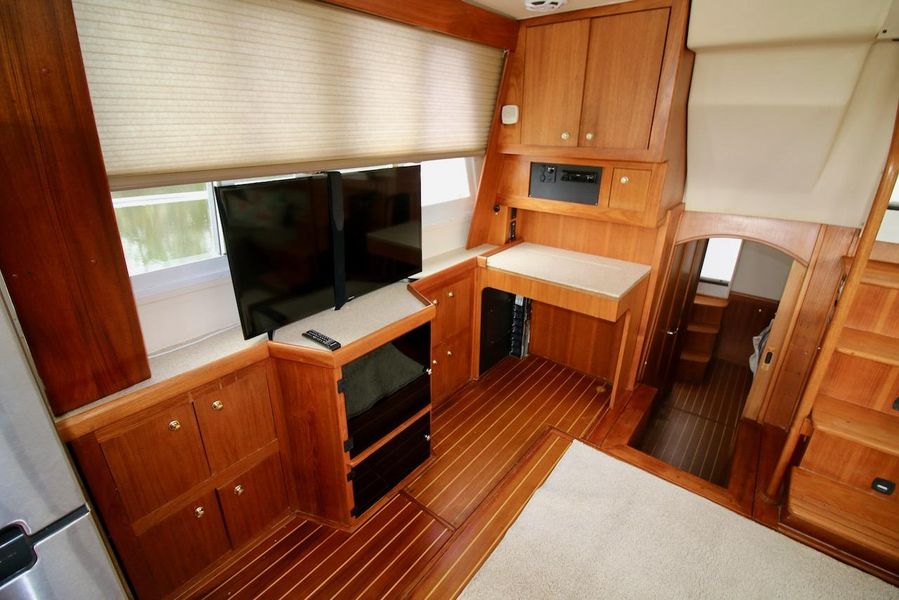 2001 Mainship 430 Trawler