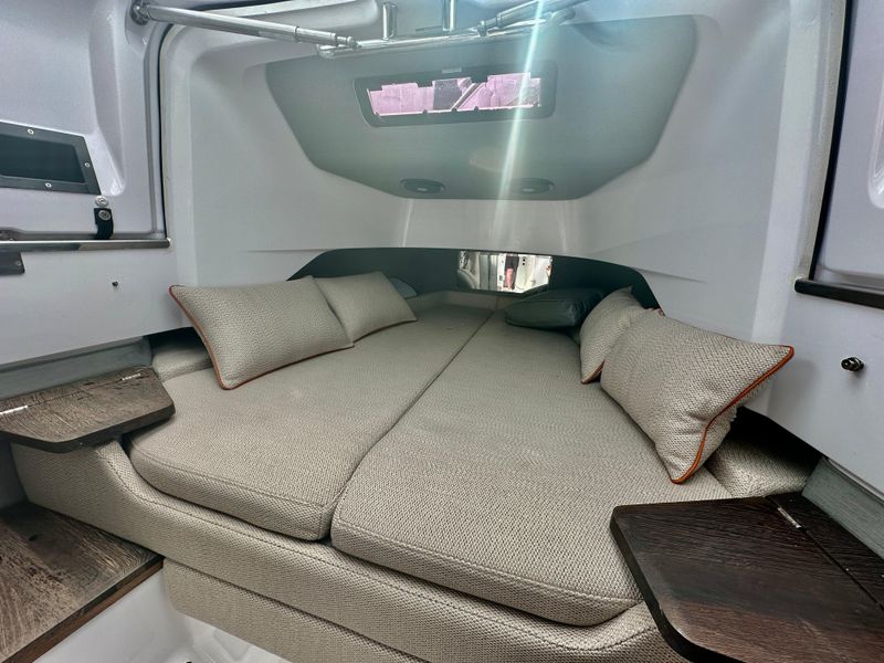 2020 Axopar 37 Cross Cabin