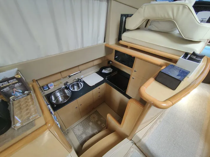  Yacht Photos Pics Ferretti 530 - D Yachts