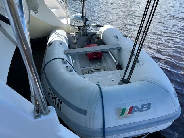 Magic Yacht Photos Pics 