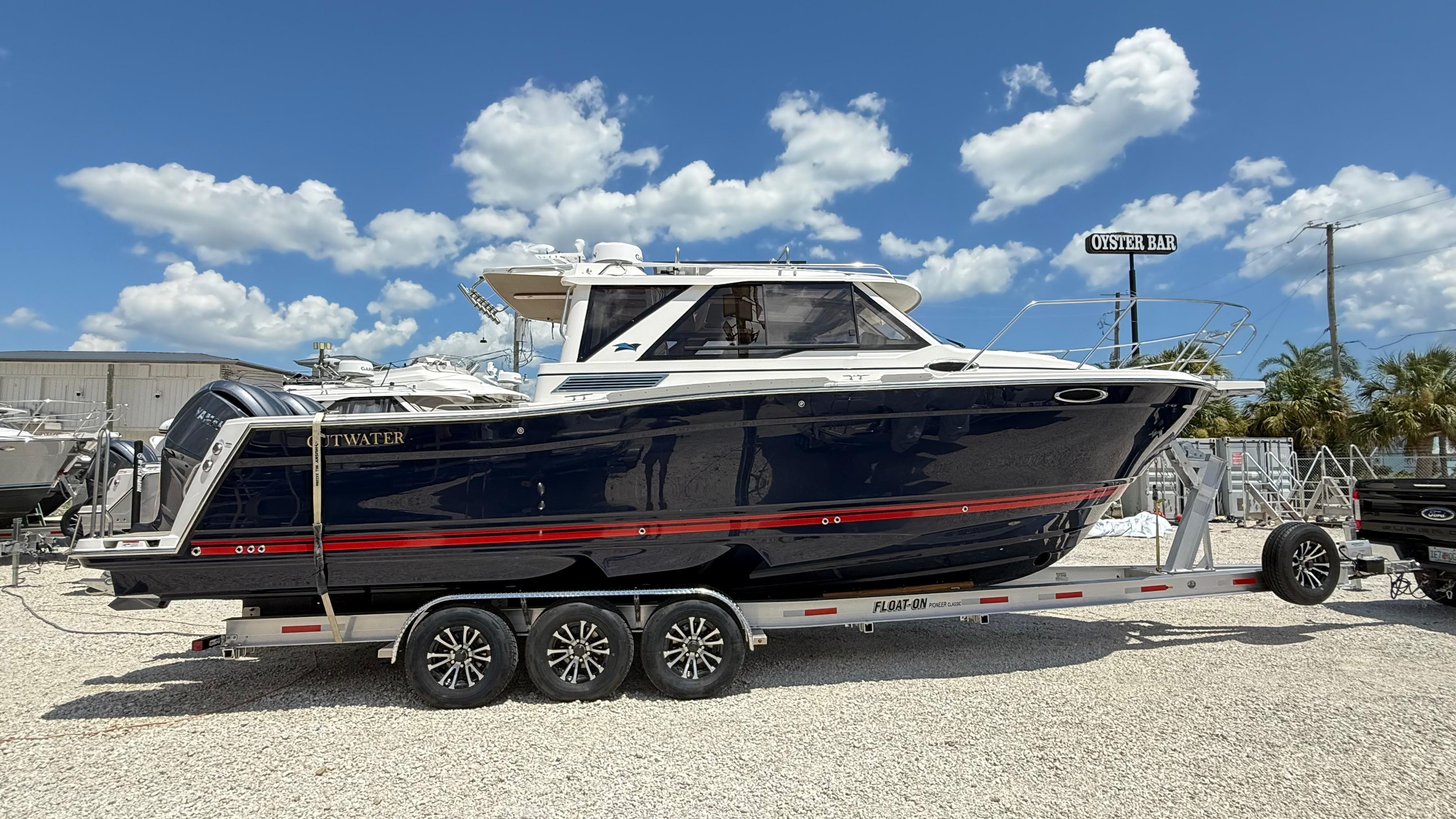 Cutwater C-288 Coupe