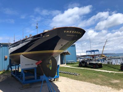 Yacht