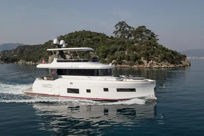2018 Sirena 58