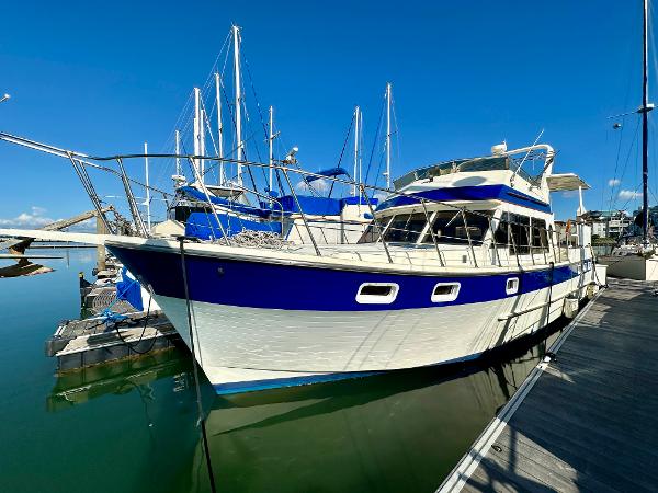 1984 Nova 42 Sundeck