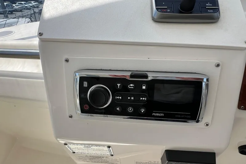 Sunflower Yacht Photos Pics Control panel on 2002 Silverton 453 Motor Yacht with Fusion MS-IP700 stereo system.