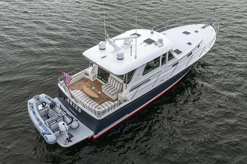 Aries Yacht Photos Pics 