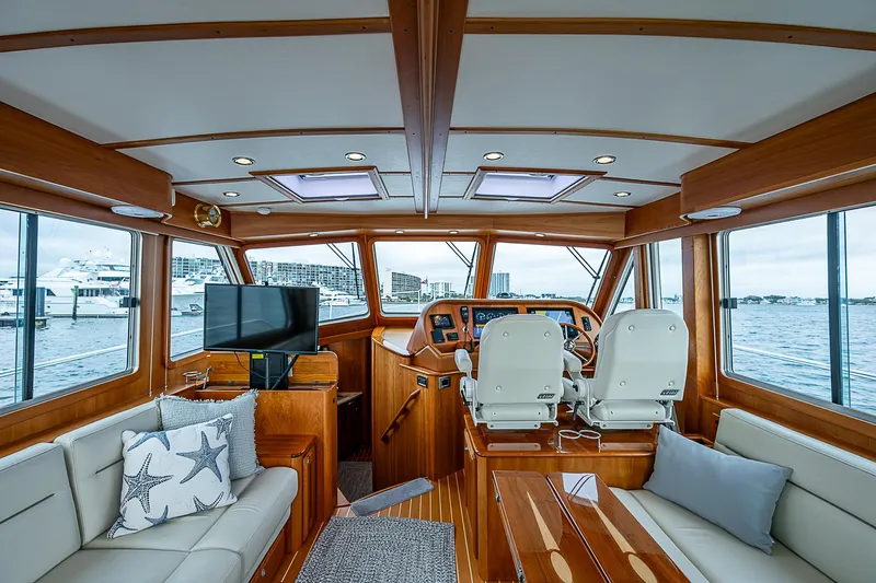 Aries Yacht Photos Pics 