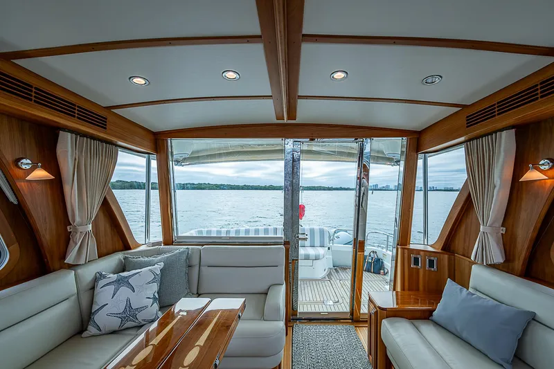 Aries Yacht Photos Pics 